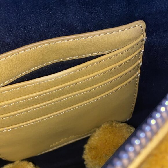 Vintage yellow handbag. - Picture 2 of 6
